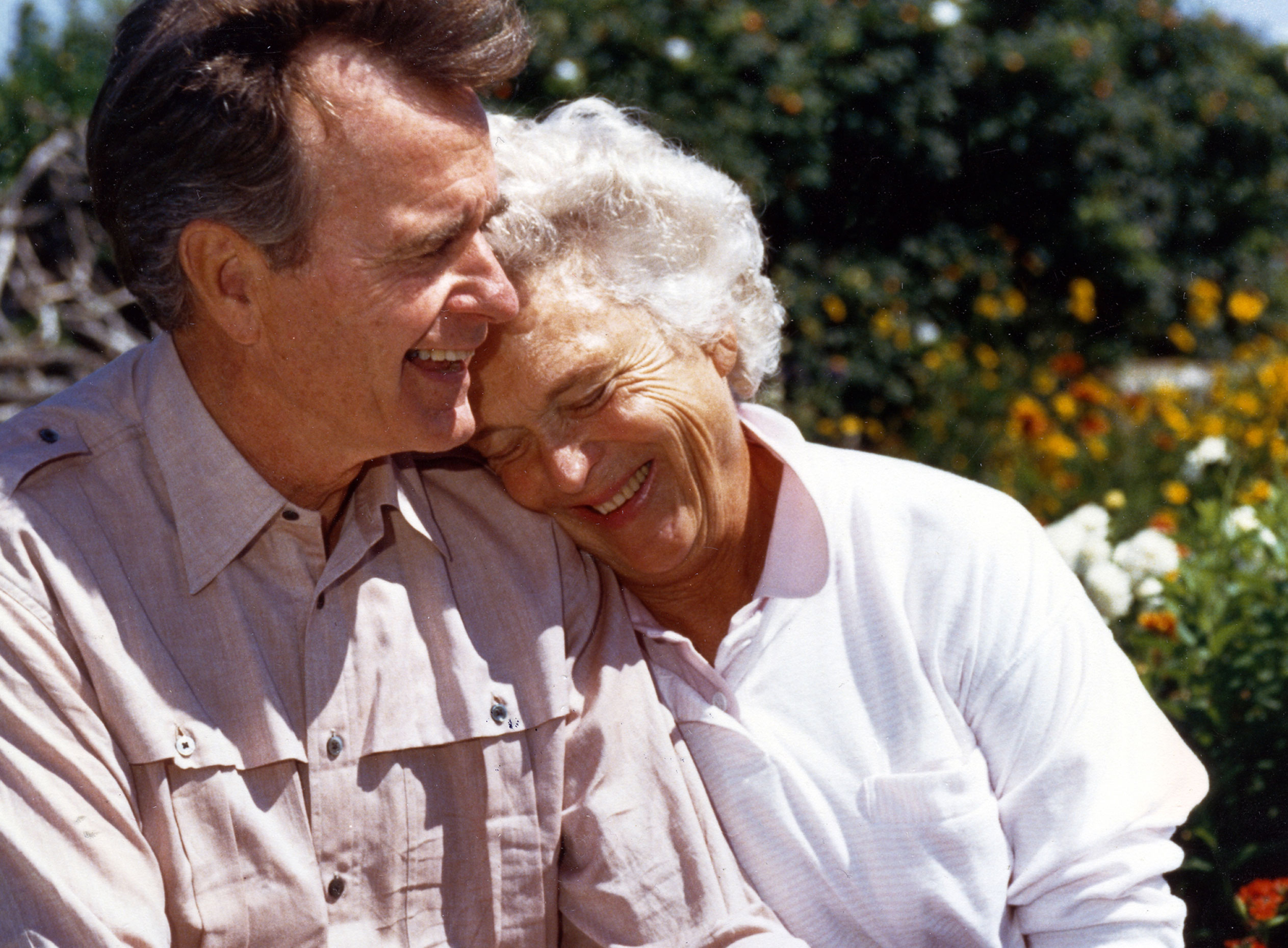 Vice President & Mrs. Bush at Kennebunkport, ME